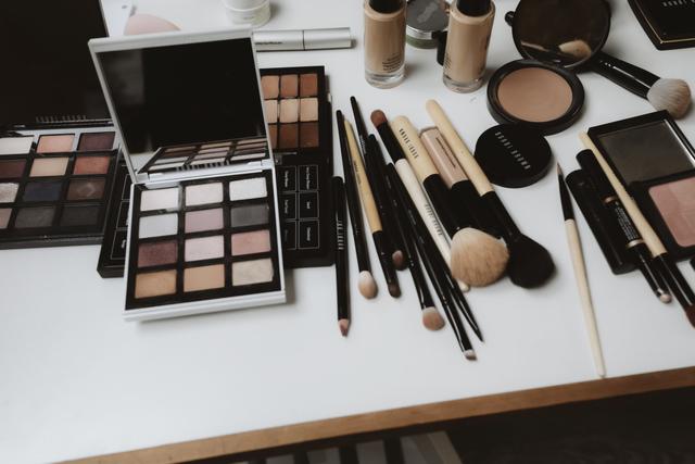 MakemeupNow - 3