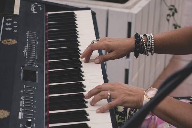 Judith Ruth Balao - voz y piano 5