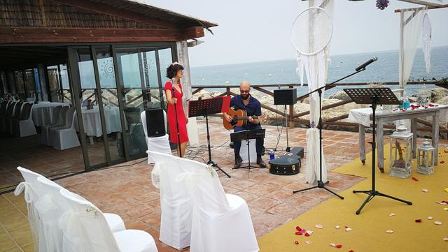 Mónica, the wedding singer - 1
