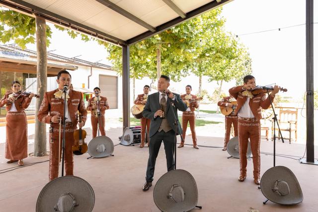 Mariachi Imperial Elegancia Mexicana - 1