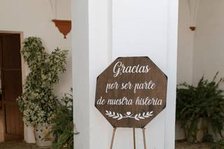 Love factory decor - 9