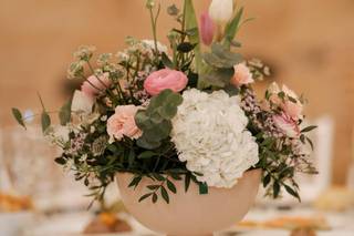 Love factory decor - 10
