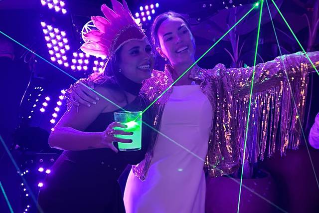 Bengalas - Plataforma 360 y suelo led 2