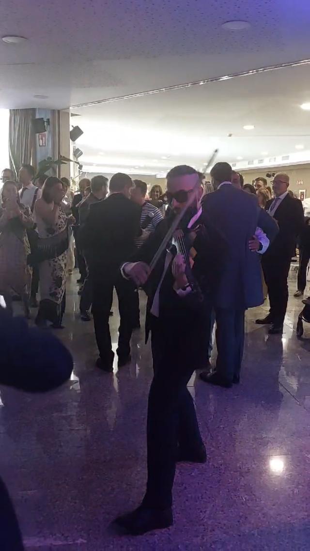 Francesco Valhalla - Violinist - 3