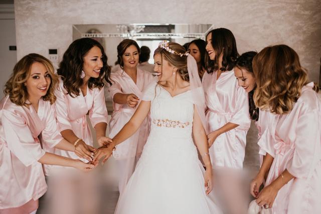 Farah Novias - 3