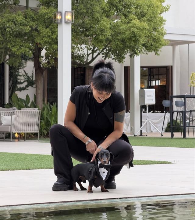 La Bona Dog - 1