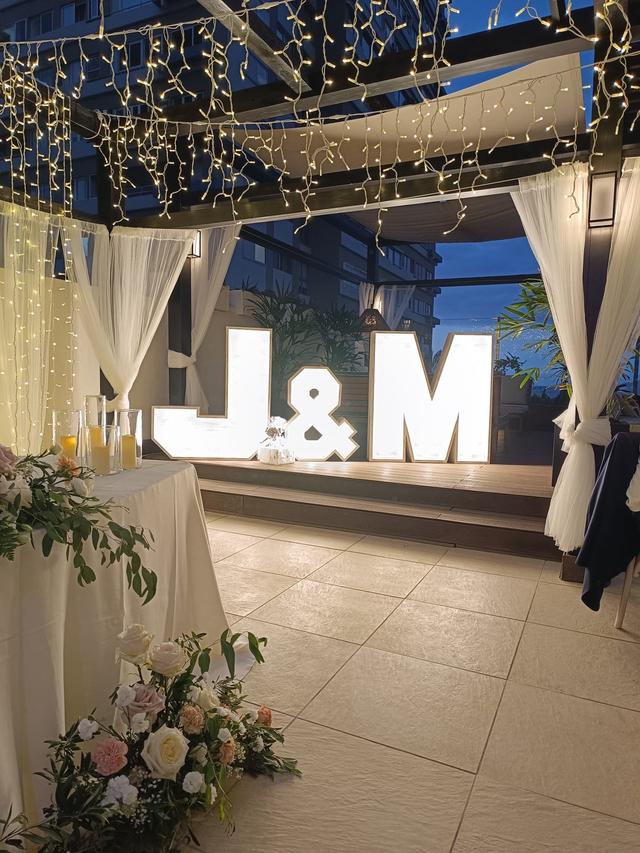 M&J Atrezzo - 3