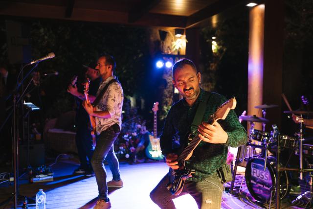 Fuss Cover Band - 1