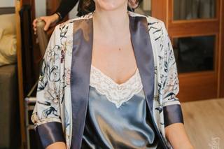 Lucia Iglesias Hair & Makeup Salon - 5