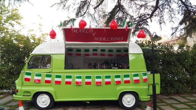 Retrotrucks - Alquiler de foodtrucks - 1