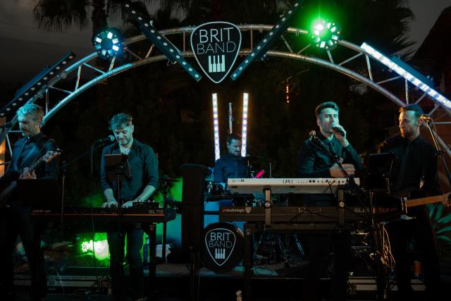 Brit Band - 4
