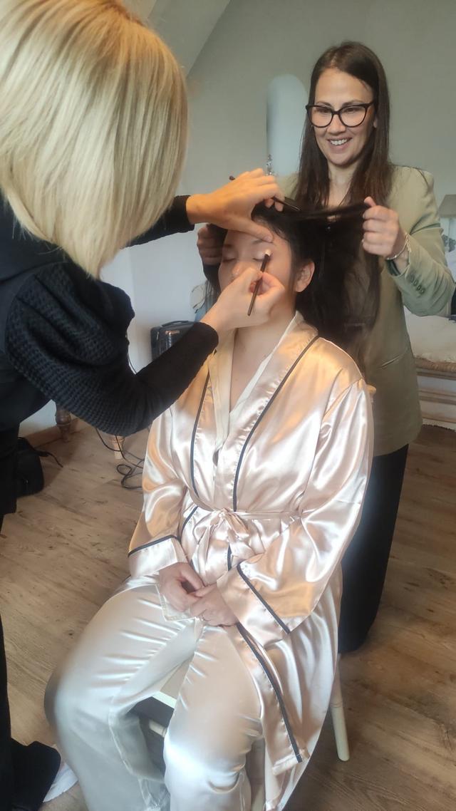 Susanna Gonzalez Makeup - 1
