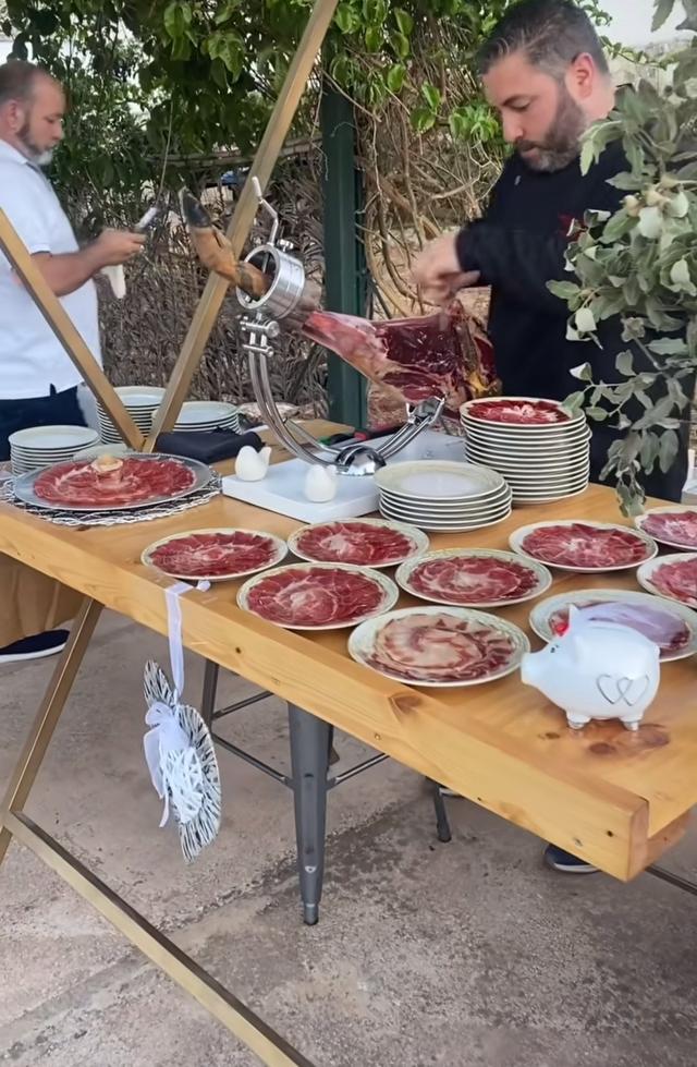 Recio's Show Cooking - 2