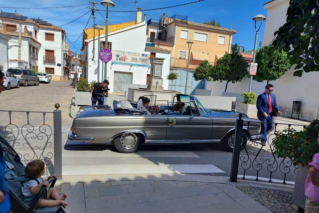 Vintage Granada 4