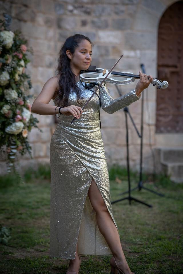 Angie Harumi Violinista - 2