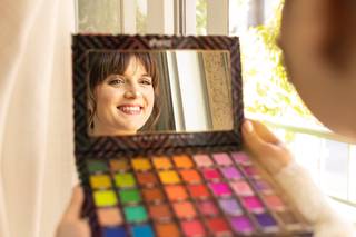 Ángela Stone Maquilladora y Esteticista - 11