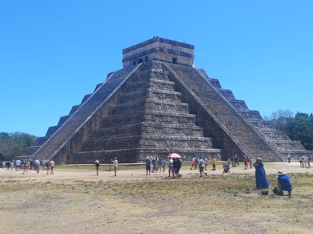 Zafiro Tours, Parque Grande - 1