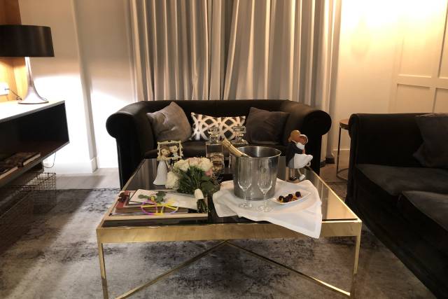 Gallery Hotel 3