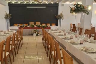Los Arcos Restaurant - 6