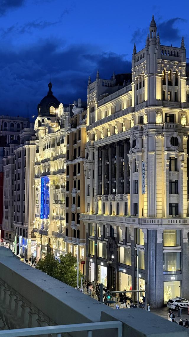 Pestana CR7 Gran Vía - 3