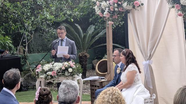 Toni - Maestro de ceremonias - 1
