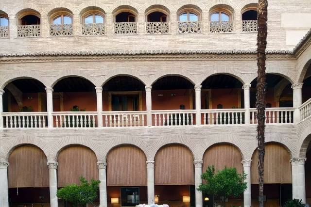 AC Palacio de Santa Paula, Restaurante El Claustro 4