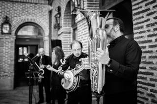 Dixie Cream Jazz Band - 10