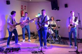 As The Gruyos - 8