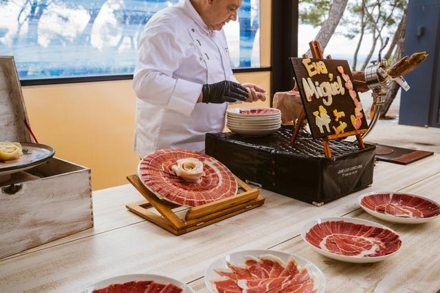 José Luis López Loma - Cortador de jamón - 3