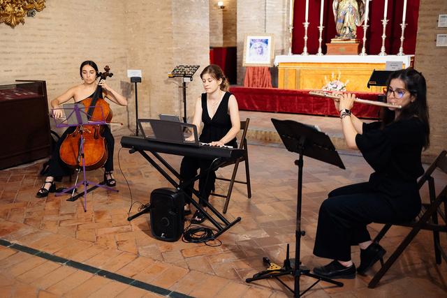 Lubna Musical - 4