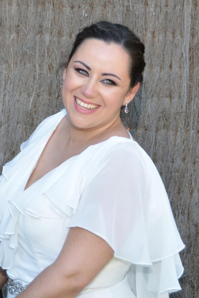 Elisabeth Lavado Make-Up Artist - 2