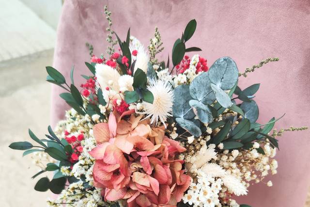 Crowns & Flowers 4