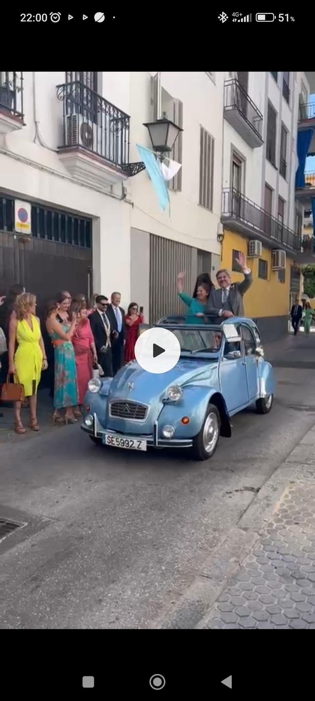 Manuel Ruiz - 2CV Azul - 2