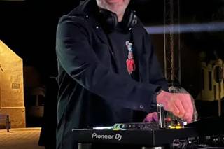 Michael Seen - 8