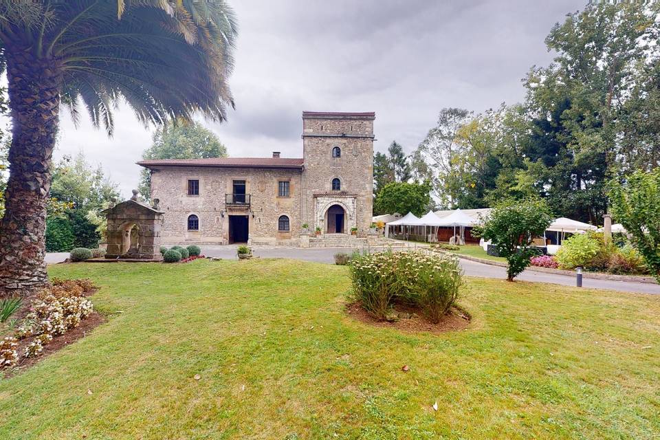 Palacio de Villabona - Jardines del Llar 3d tour