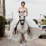 María