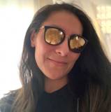 María