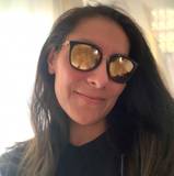 María