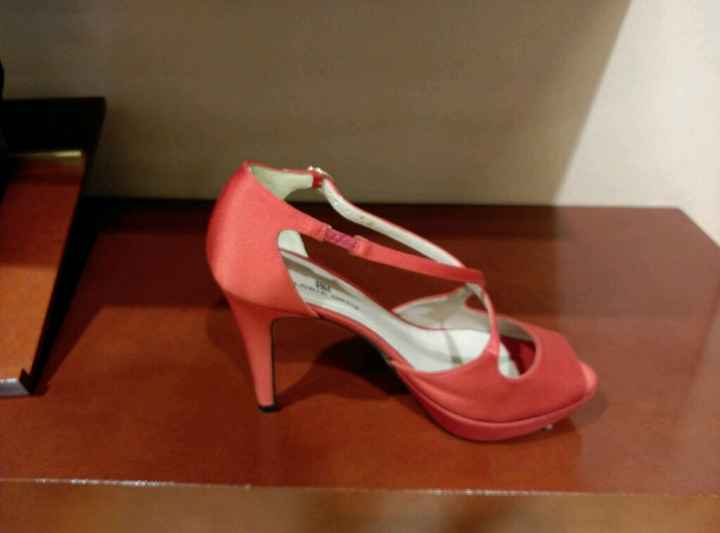 Vestidos y zapatos rojos! - 2