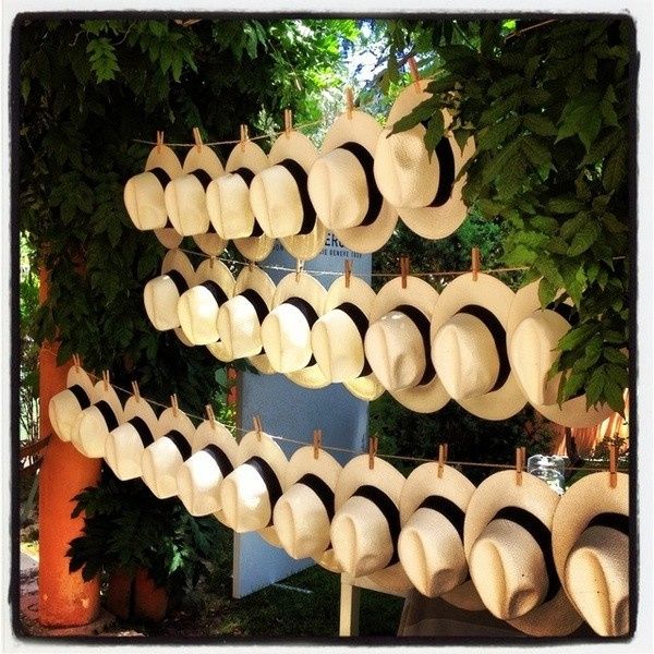 sombreros para los invitados