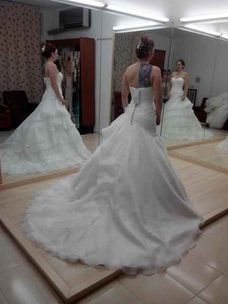 Vestido y ramo - 1