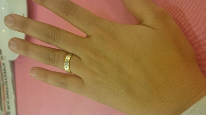 Pongamos todas nuestro anillo de compromiso - 1