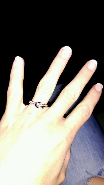 Pongamos todas nuestro anillo de compromiso - 1