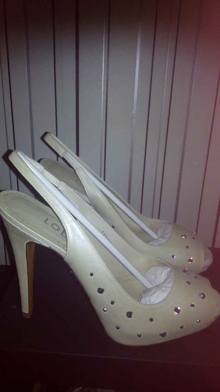 zapatos lodi talla 38. Nuevos, sin estrenar.
