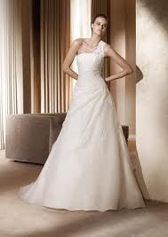 vestido delante