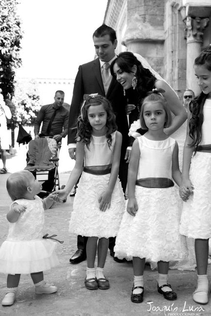 CON MIS DAMITAS DE HONOR Y MI PADRINO