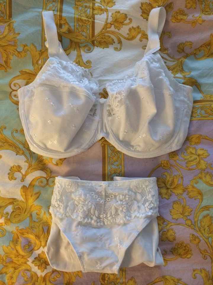 Conjunto Hunkemoller copa grande