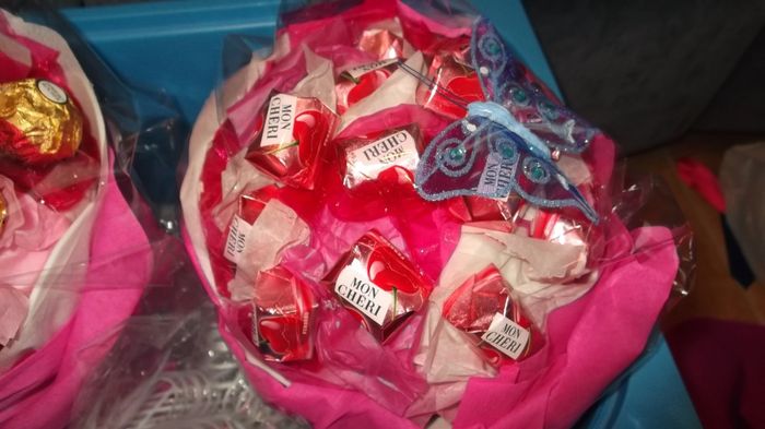 mis ramos de bombones para las madres.............