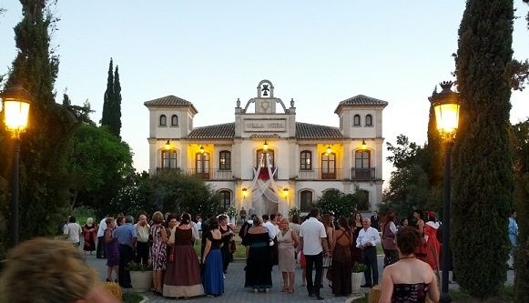 Una boda de capa y espada