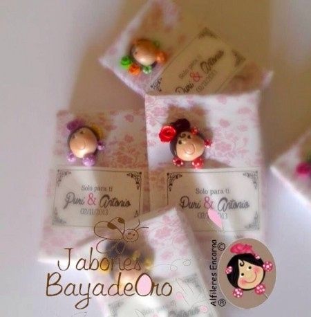 Regalo invitados boda Pack Jabones Baya de Oro y Alfileres Encarna